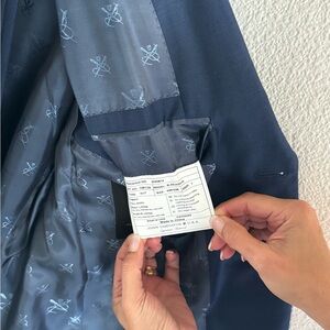 John Varvatos blue suit never been worn